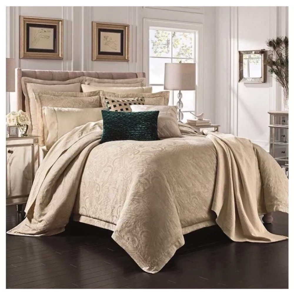 Luxury Jacquard Duvet Cover Mayfair, King S. $529 - Picture 1 of 7